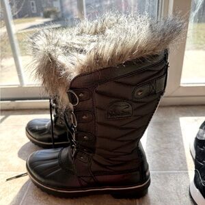 Tofino II' Faux Fur Lined Waterproof Boot (Women)
SOREL